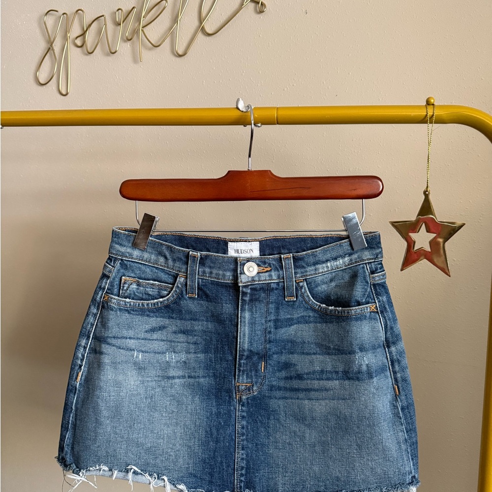 Hudson Jeans Denim Mini Skirt Size 24 Blue Frayed Hem Premium